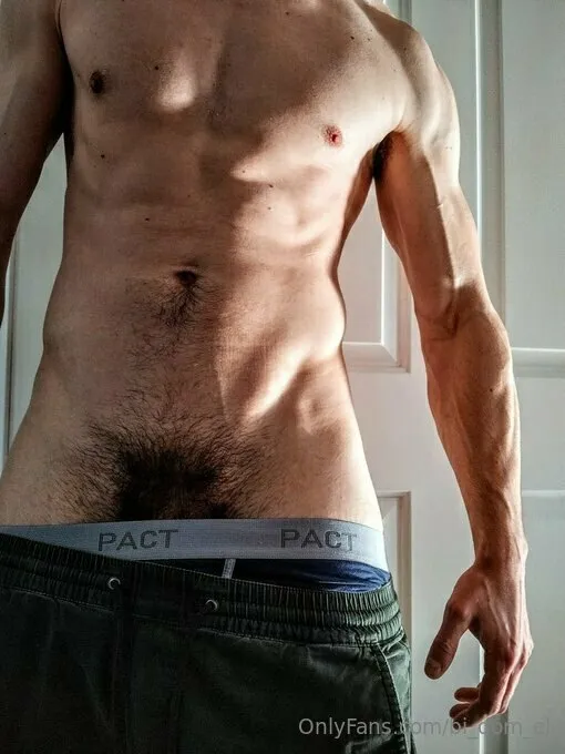 bi dom top in New England