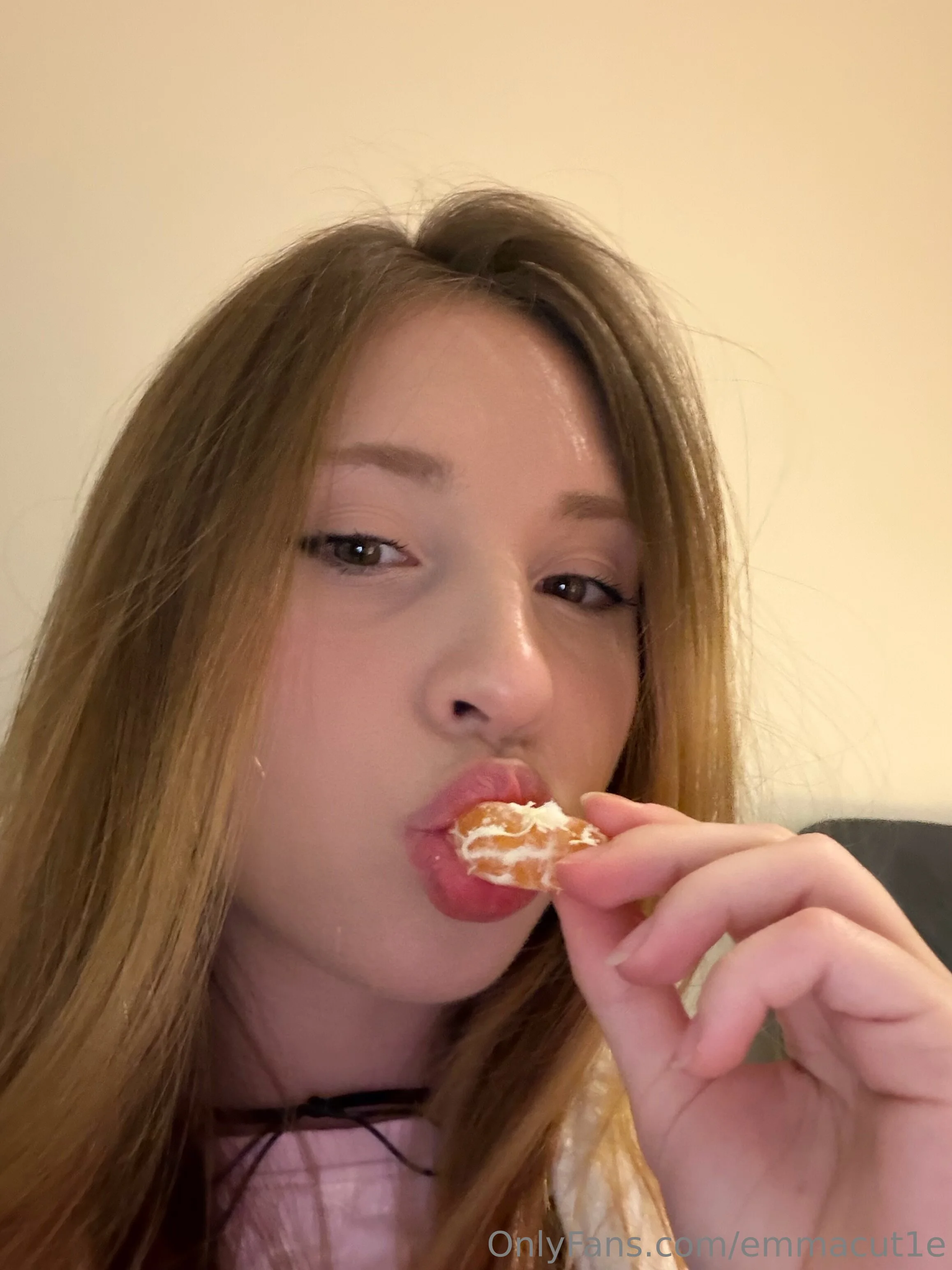 Emma the cutest girl on the OF 😇