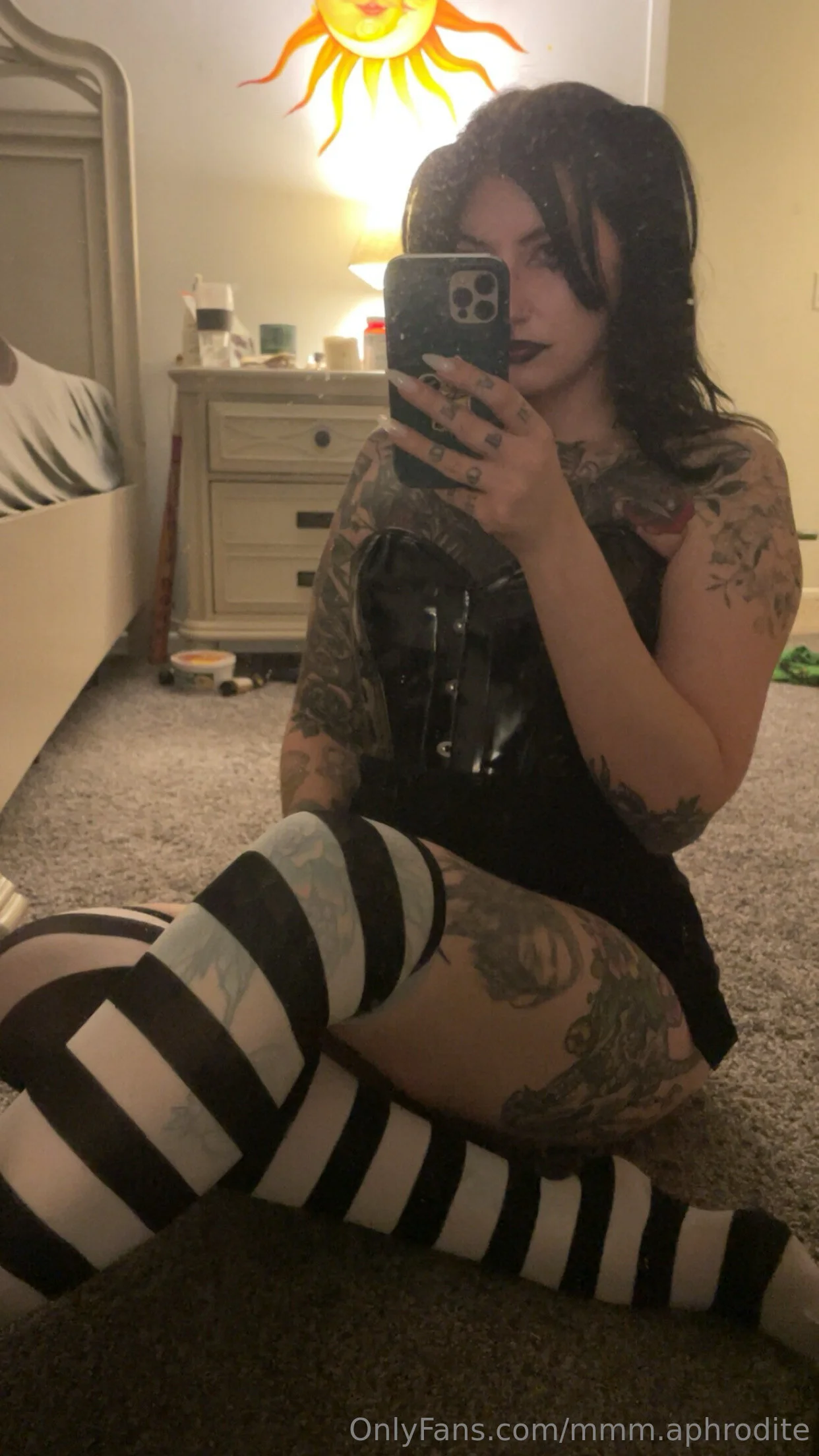 Mmm.Aphrodite 👑🖤