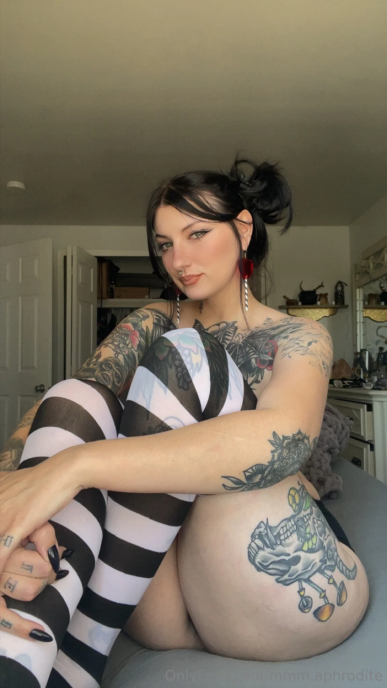 Mmm.Aphrodite 👑🖤