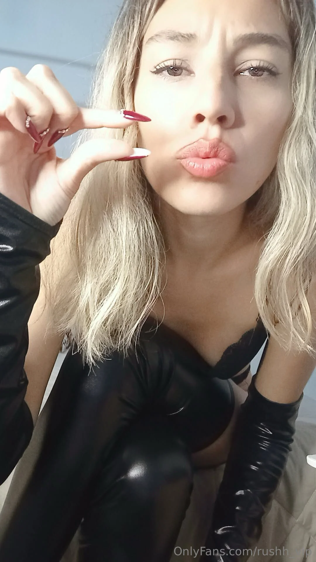 GODDESS RUSHA 🙇🏻‍♂️ FETISHES ❤️‍🔥