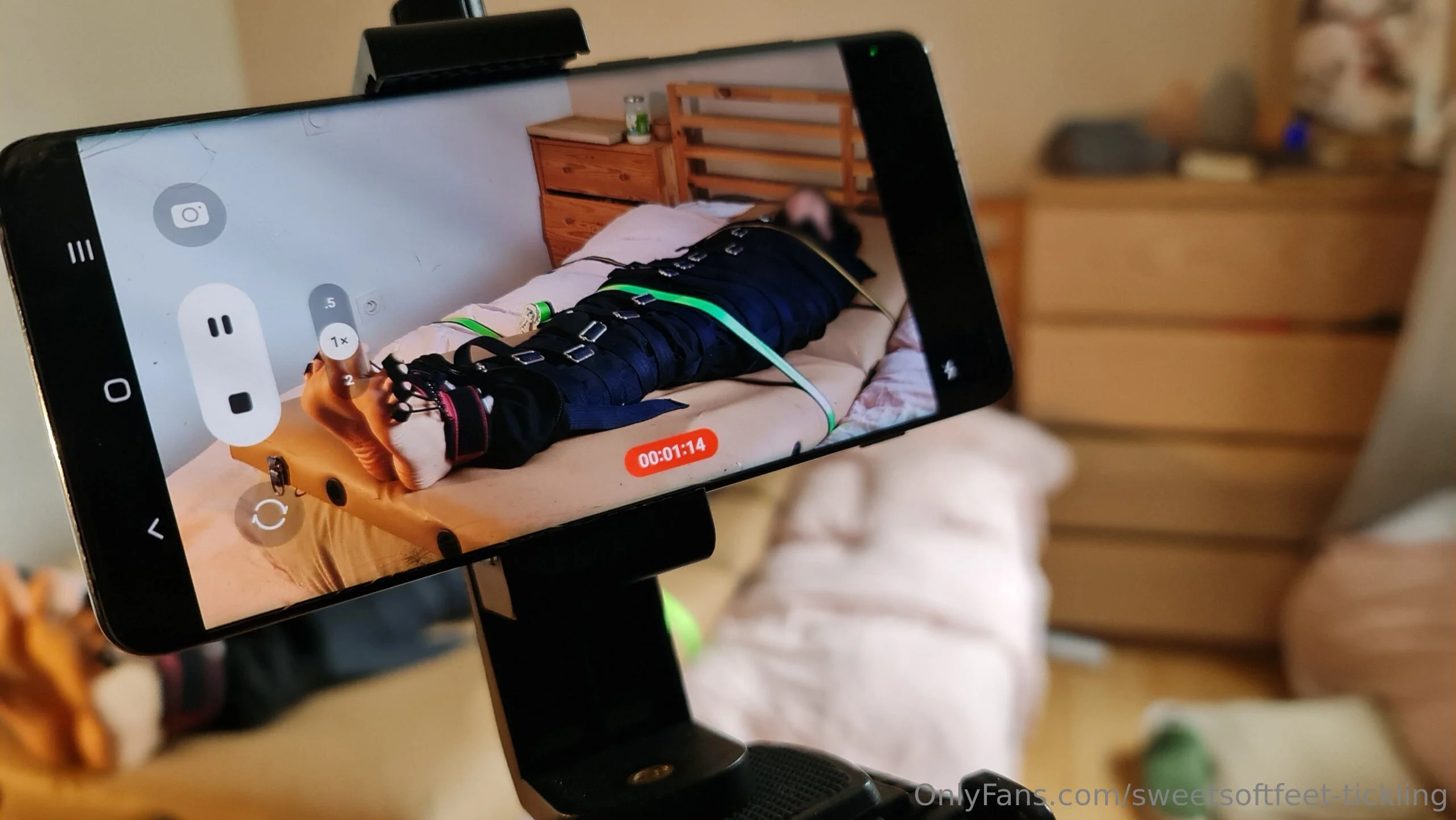 Sweetsoftfeet tickling experience