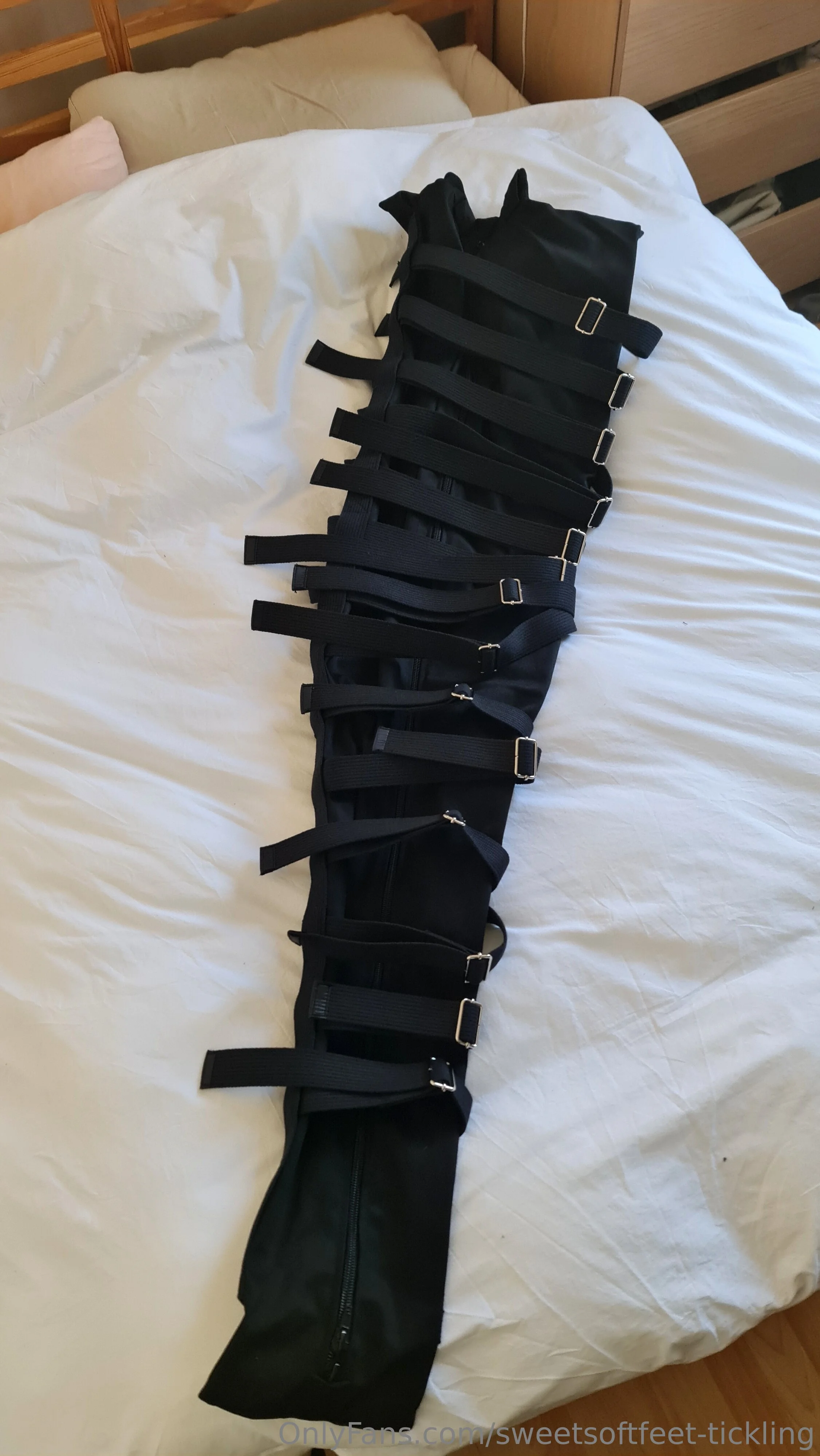 Sweetsoftfeet tickling experience