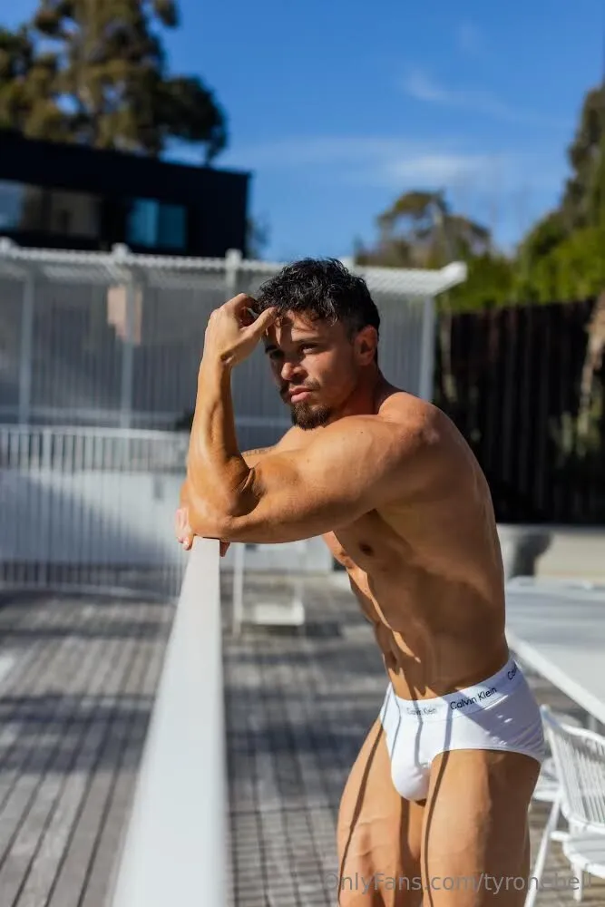 Tyrone Bell | Professional Fitness Model